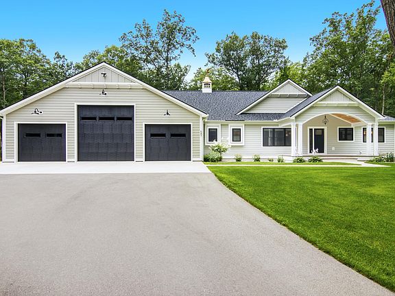 2nd image of 687 Starflower Ln