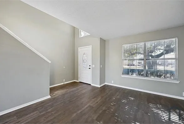 217 Amber Ridge Dr — Photo 18