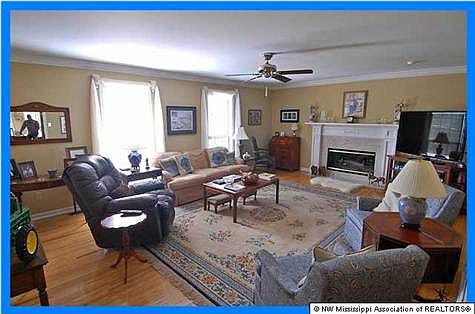 3rd image of 8760 Collinswood Dr