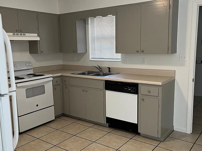 3210 Brookside Dr NW #7 — Photo 5