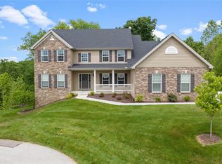 17937 Homestead Bluffs Dr, Chesterfield, MO 63005