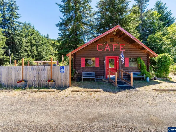100 Burnt Woods Trl, Blodgett, OR 97326