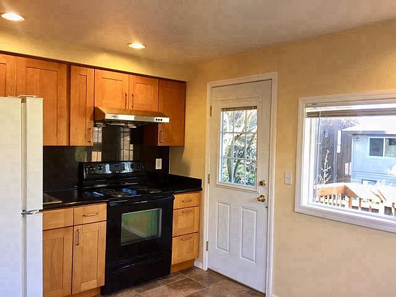 kitchen with granite counter