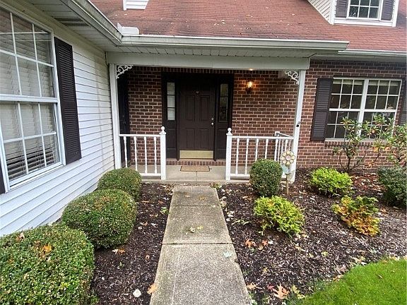 2nd image of 6072 Cabot Ct