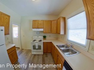 1110 Thurston St #2, Manhattan, KS 66502
