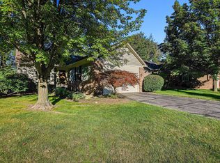 4058 Boulder Pond Dr, Ann Arbor, MI 48108
