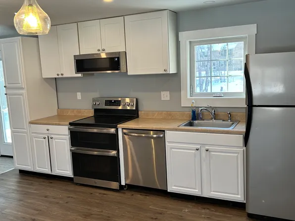 86 Varney Mill Rd, Windham, ME 04062