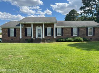 1076 Corbett Town Rd, Snow Hill, NC 28580