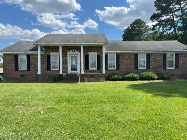 1076 Corbett Town Road, Snow Hill, NC 28580