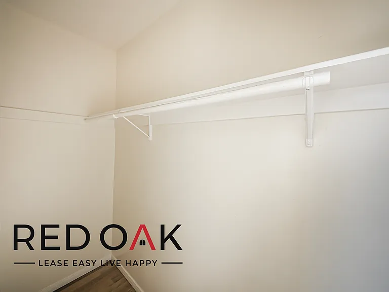 692 Valencia St #309 — Photo 12