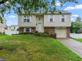 2417 Shelley Ln, Pennsauken, NJ 08109