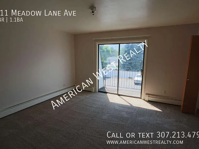 911 Meadow Lane Ave — Photo 6