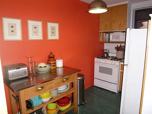 Rented by Justis Properties | media 2