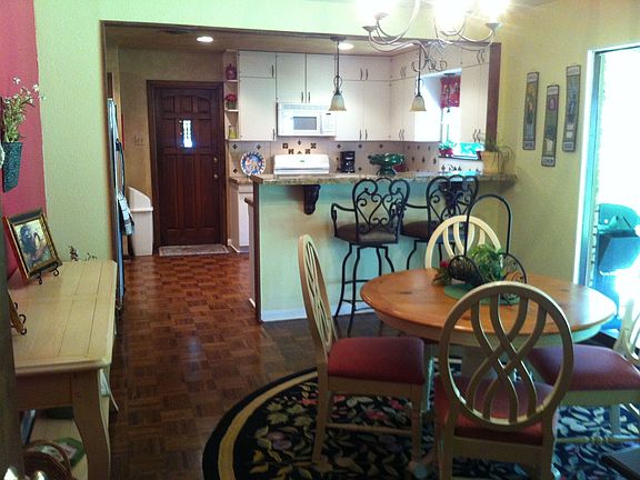 Open area dining/breakfast 