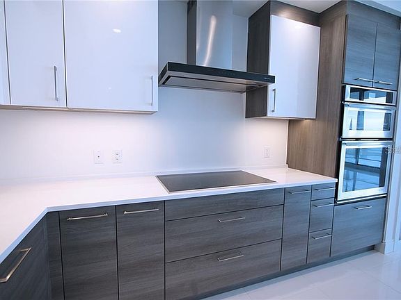 5th image of 100 1st Ave N Unit 2504