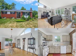 6900 Rolling Rd, Springfield, VA 22152