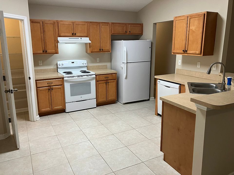 Kitchen 02