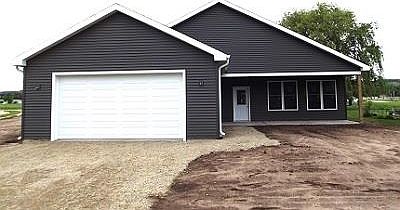 1st image of 549 Tamarack Rd