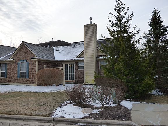 3rd image of 4026 Stonebridge Unit 7-1