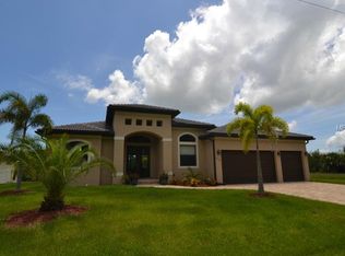 8186 Santa Cruz Dr, Port Charlotte, FL 33981