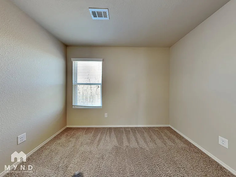 938 Pinehurst Loop — Photo 13