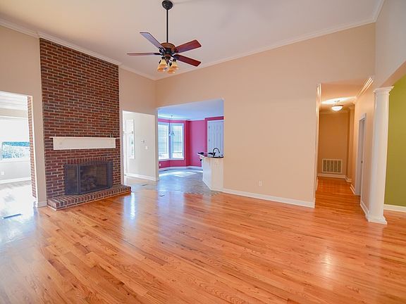 5th image of 1008 Hunters Creek Blvd