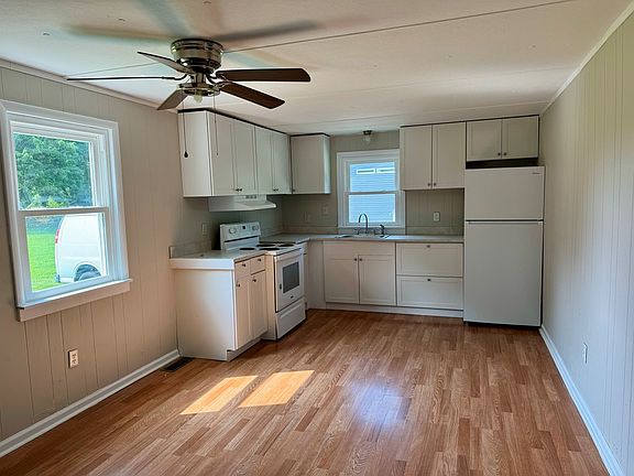 2nd image of 18167 Meadows Dr