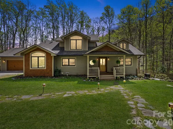 1060 Indian Camp Creek Rd, Hot Springs, NC 28743
