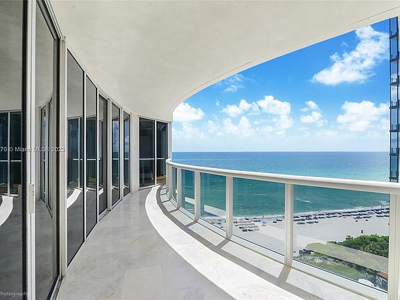 4th image of 17201 Collins Ave APT 1403