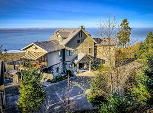 451 Spyglass Rd, Smith River, CA 95567