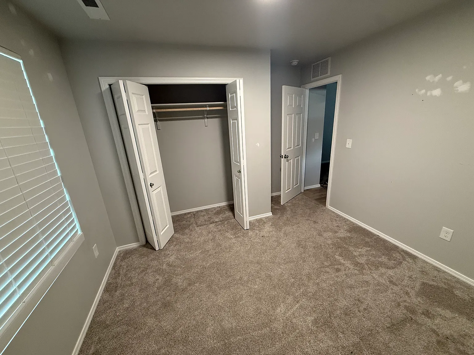 4 bed, 1860 sqft, $3,000 — Photo 4