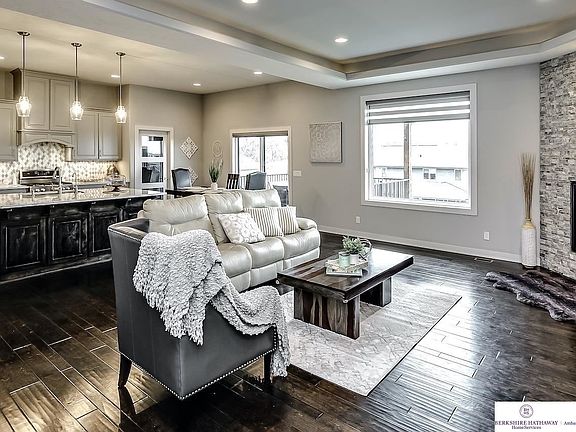 4th image of 2111 N 188th Ter