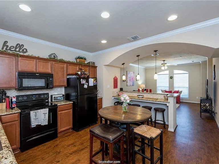 1198 Jones Butler Rd #406 — Photo 3