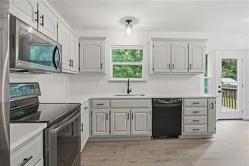 2521 NW Richard Dr — Photo 13