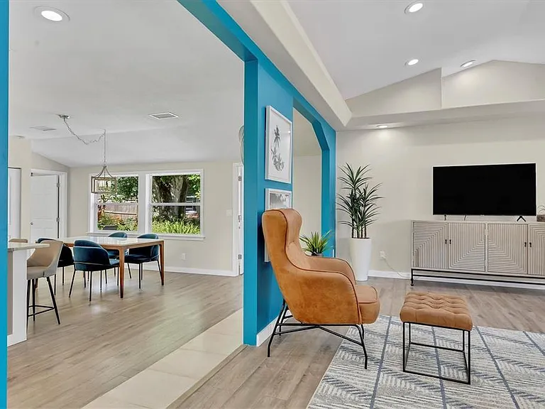 4110 Iola Dr — Photo 6