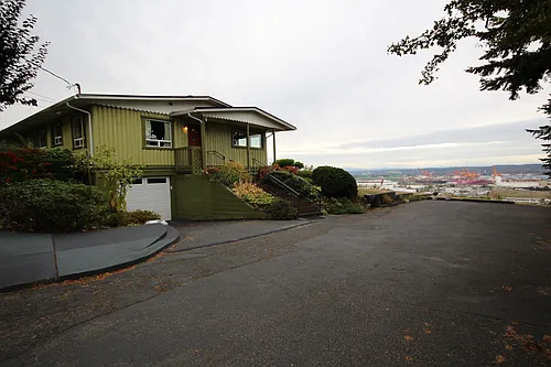 1002 Browns Point Blvd Photo 1