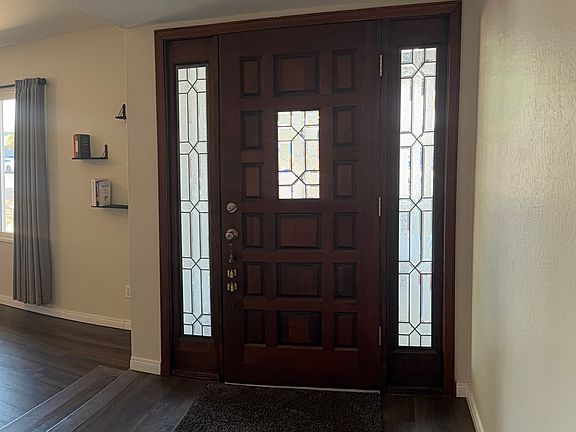 3rd image of 1716 E La Jolla Dr