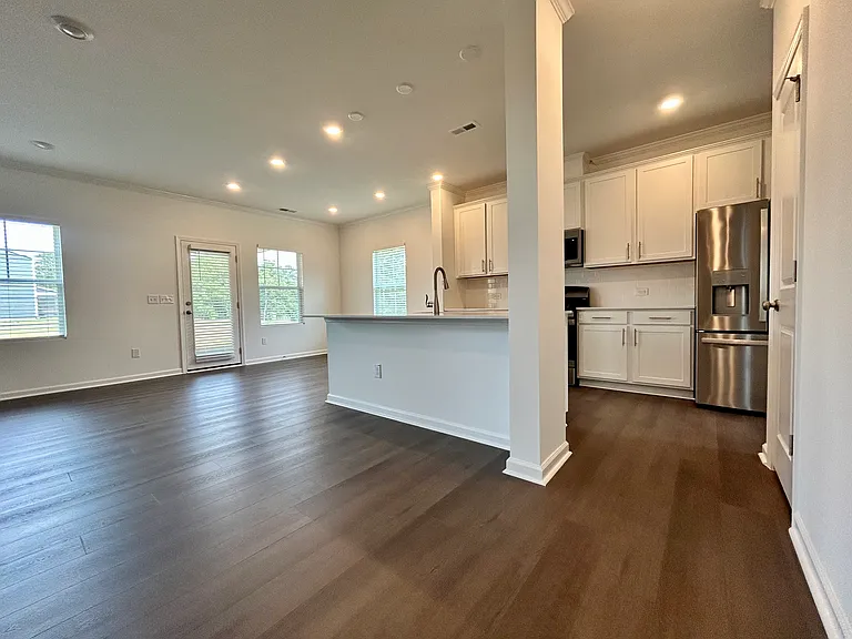 151 Hanover Dr — Photo 6