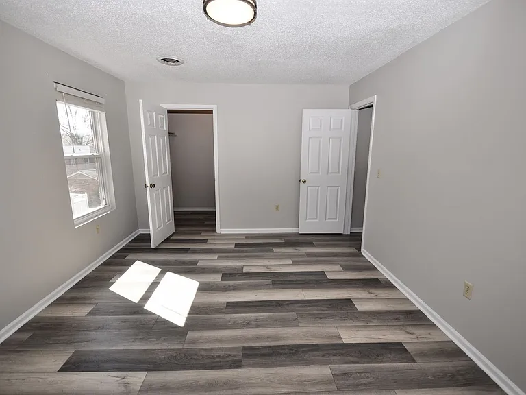 620 Oak Park Blvd #106 — Photo 43
