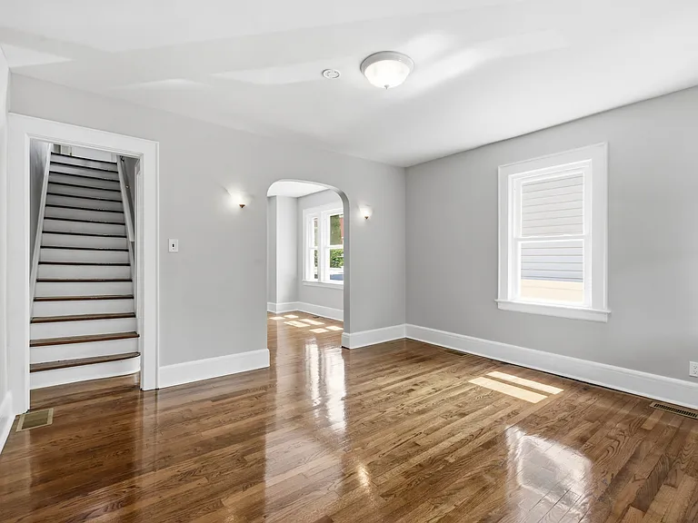 23 William St #B — Photo 4