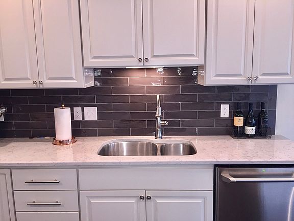 5th image of 32 Wyndham Rd #32