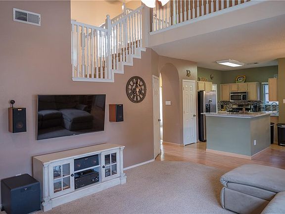 4th image of 838 Parkview Cir