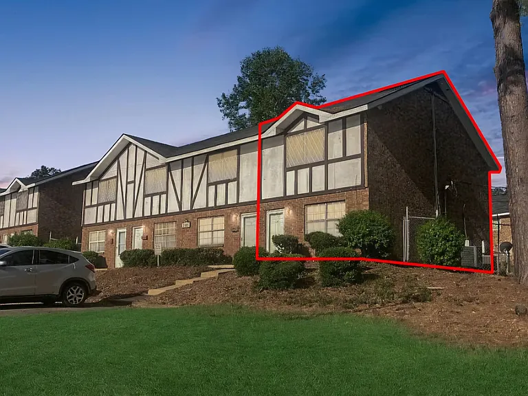 2505 Nottingham Way #4 — Photo 1