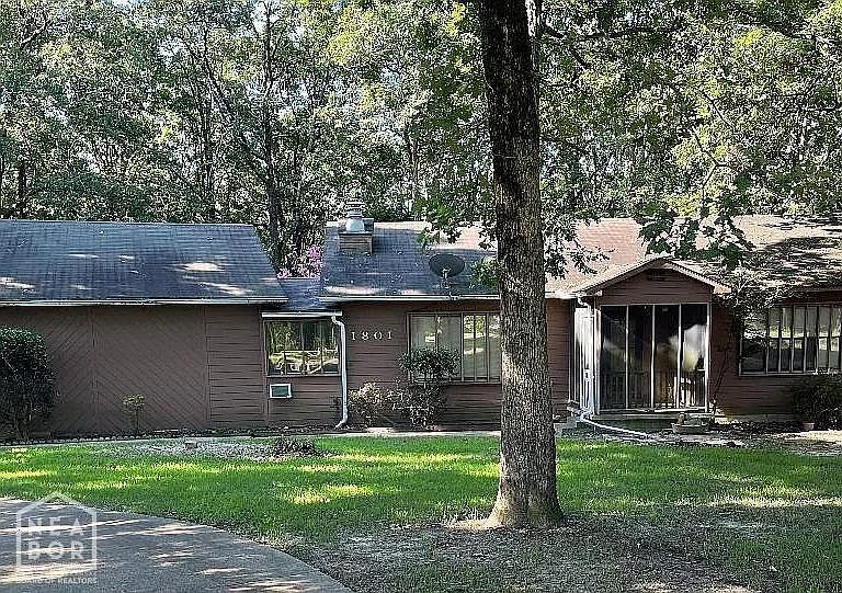 1st image of 1801 Chalet Dr