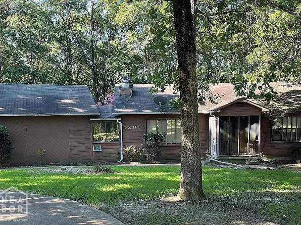 1801 Chalet Dr, Jonesboro, AR 72404