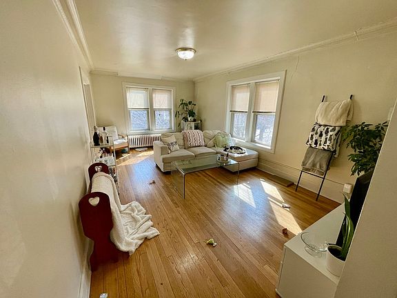 2nd image of 1725 E Park Pl #4