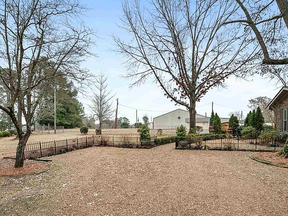 4th image of 2863 England Rd