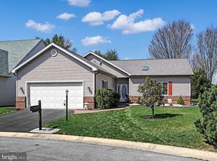 525 Waterside Cir #L-0142, Lebanon, PA 17042