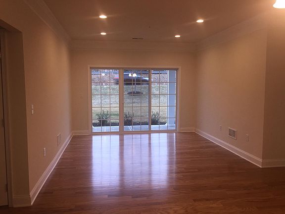 2nd image of 106 Corning Fairbanks Way