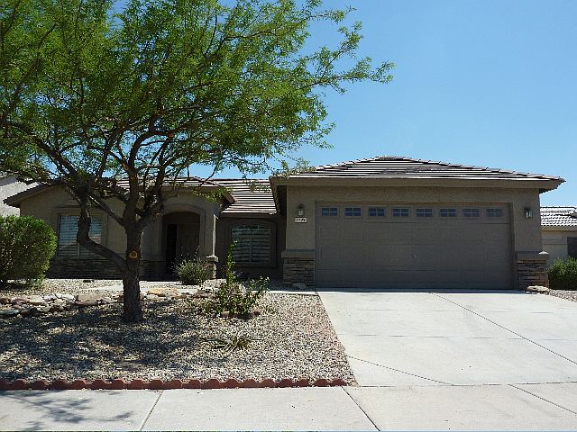1st image of 1727 E Desert Ln